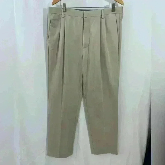 Dockers Men’s Tan Dress Pants W38 L36 Tan Classic Fit - Picture 1 of 9